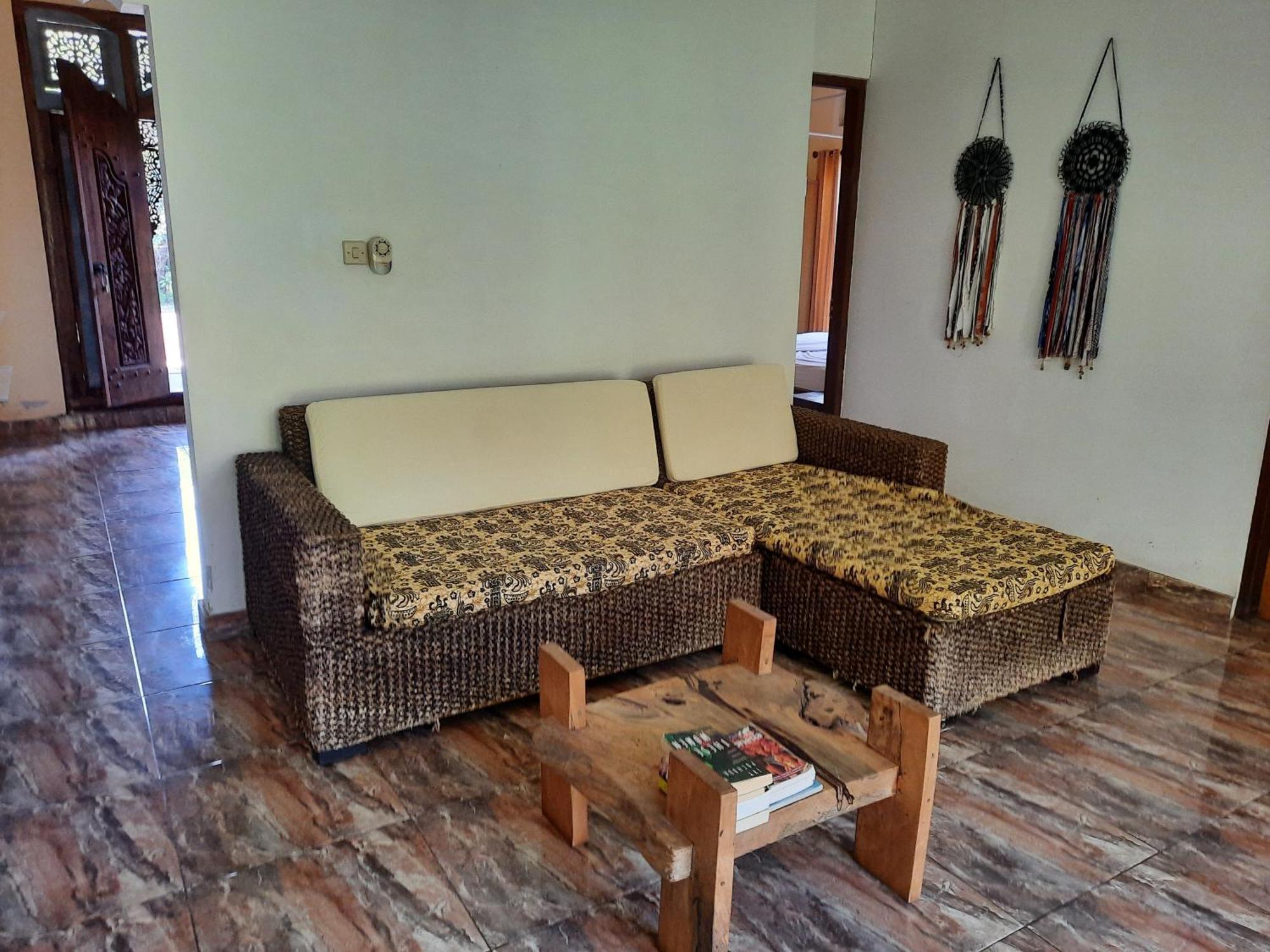 Kirana Homestay Амед Экстерьер фото